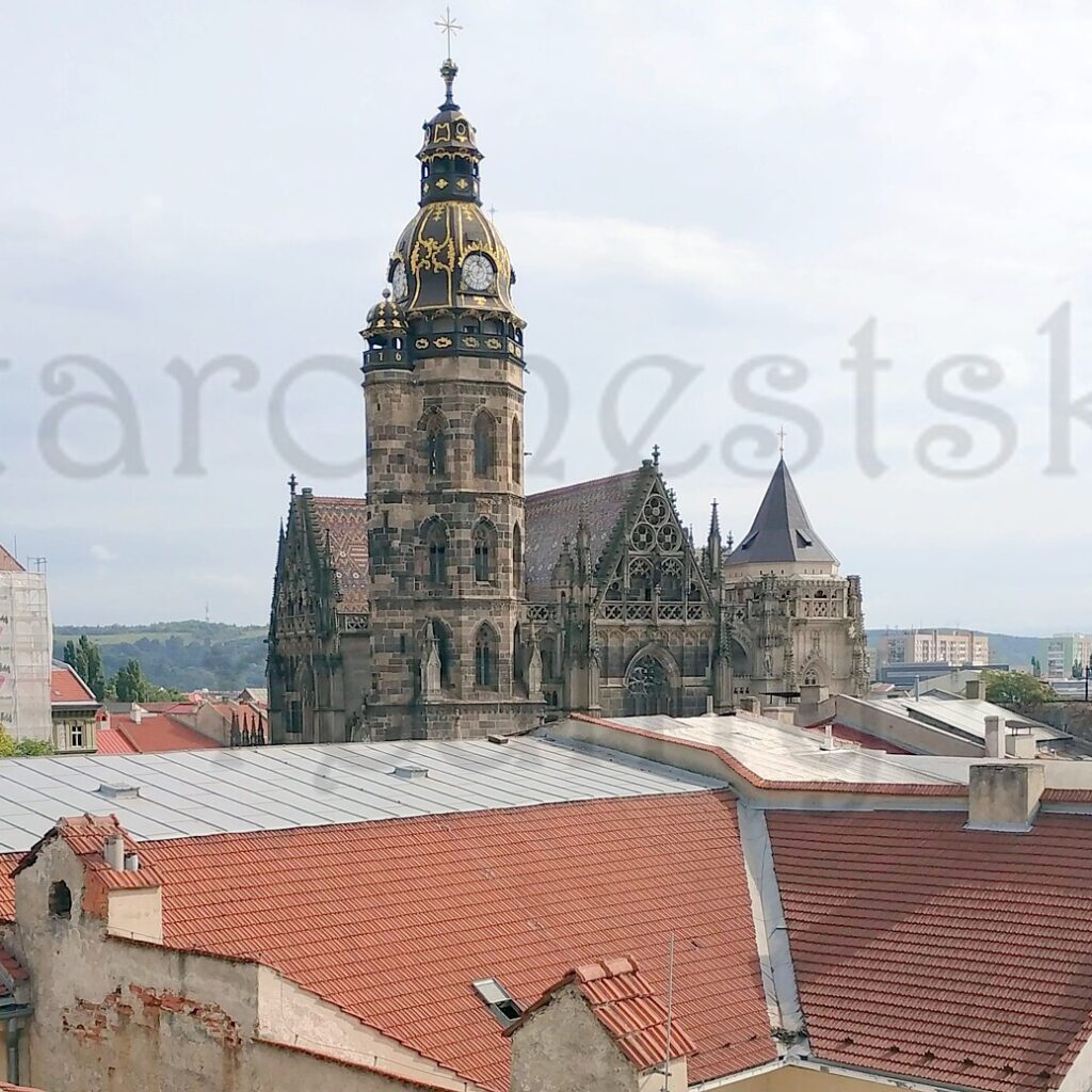 4-izb, Zámočnícka mezonet 152m2 plus terasa.